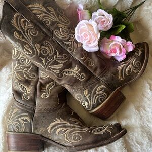 Innovation boots
23 1/2 mexicano 
6.5 USA